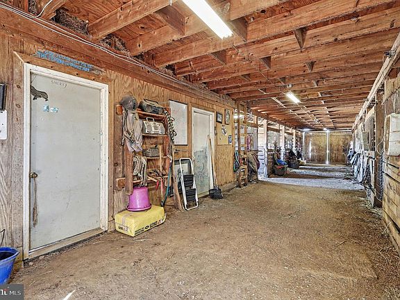 4th image of 22244 Sam Fred Rd