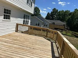 423 Trenton Ln — Photo 4