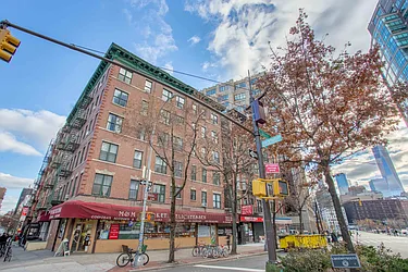 116 Avenue of the Americas in Soho