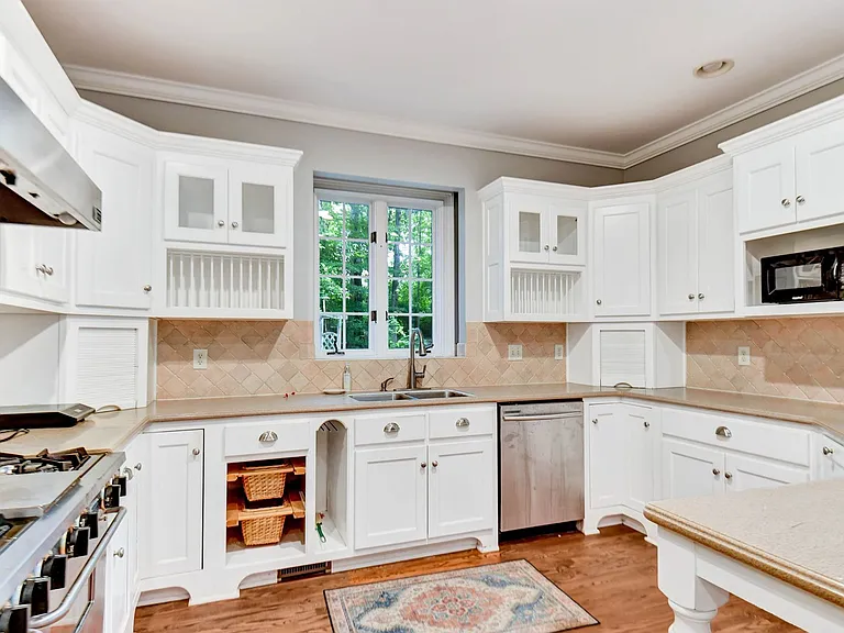 1170 Knob Creek Dr — Photo 1