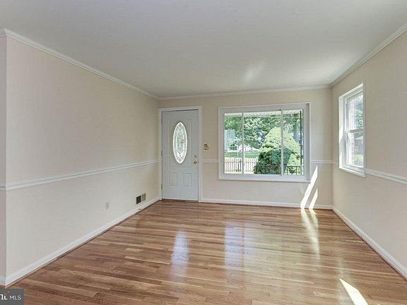 2nd image of 6214 Bren Mar Dr