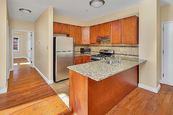 1st image of 12-07 Jackson Ave #7C