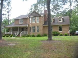 225 E Biltmore Ln, Jacksonville, NC 28546