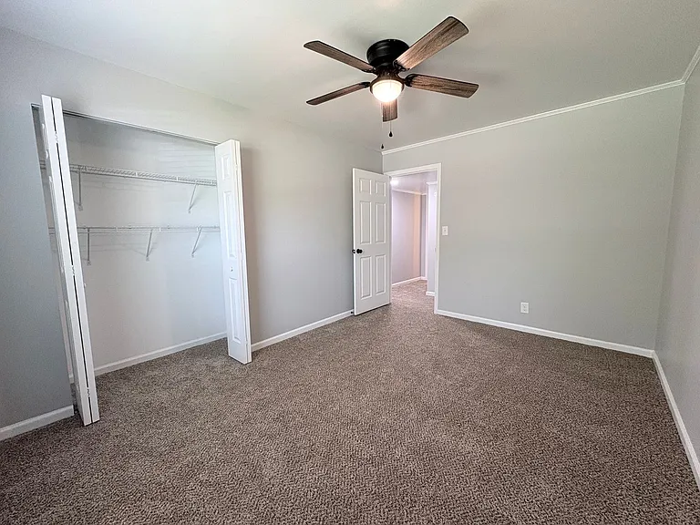 2624 Philip St — Photo 30