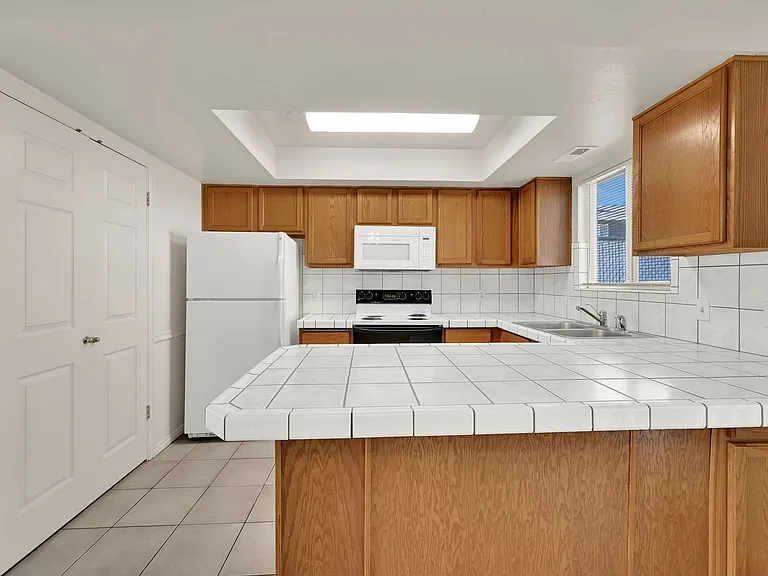 Shady Lane Apartments — Photo 45