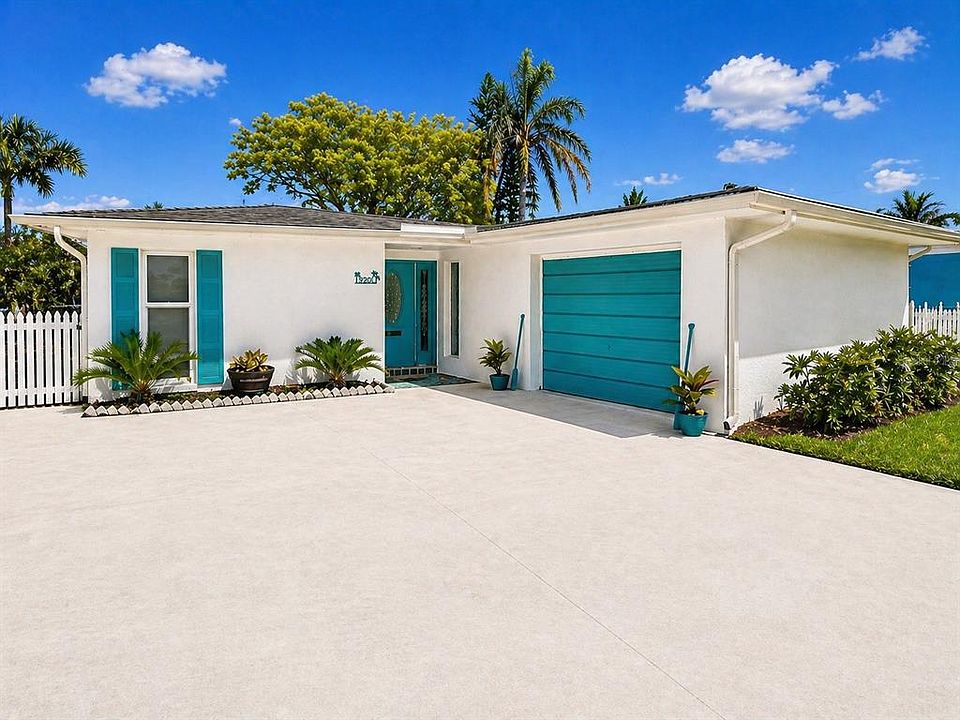1st image of 4920 Pelican Dr