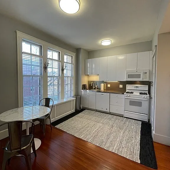 1514 Beacon St #27 — Photo 5