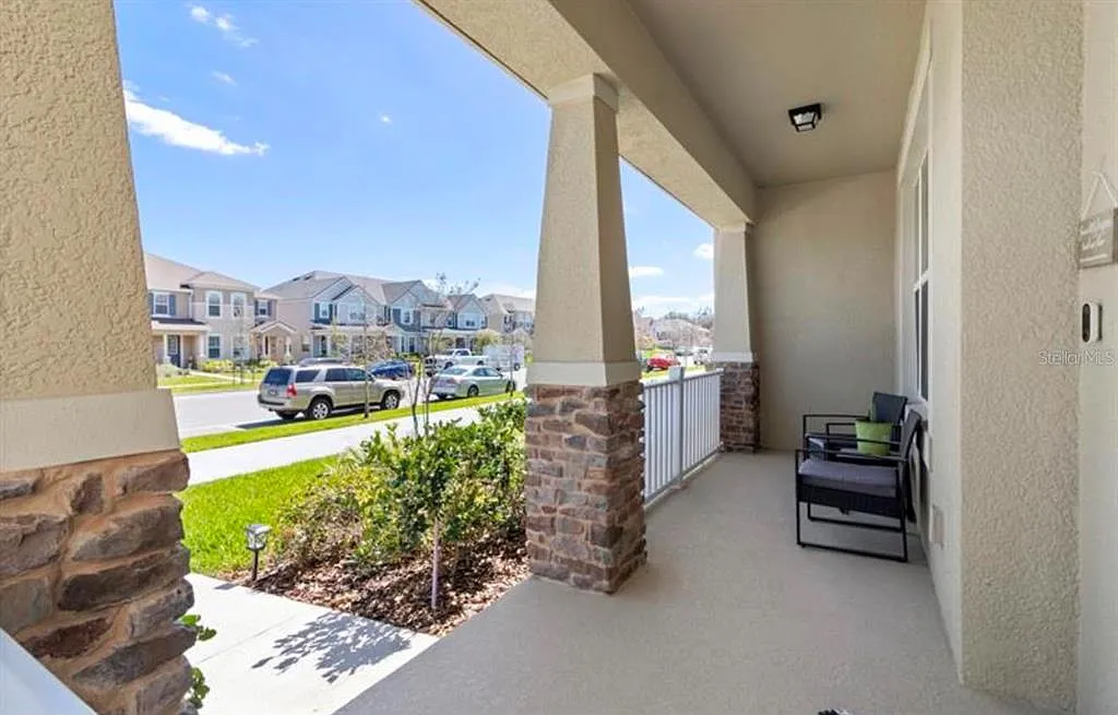 3 bed, 2.5 bath, 1602 sqft, $2,550 — Photo 3