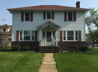 917 E 21st St, Hibbing, MN 55746