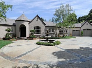11030 Magdalena Rd, Los Altos Hills, CA 94024