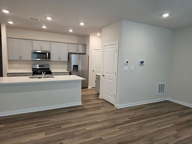 1745 Lawder Cir — Photo 7