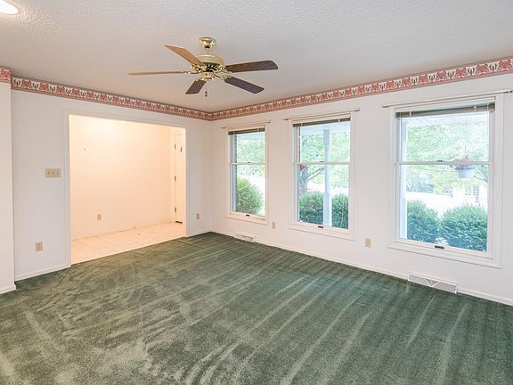 5th image of 205 S Capistrano Dr