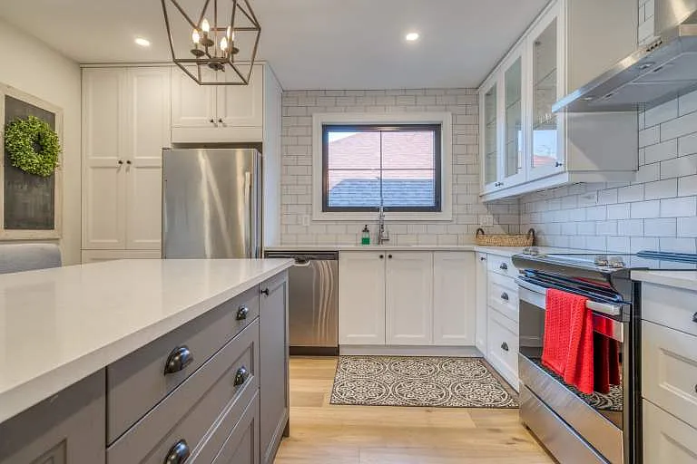 40 Tisdale St N — Photo 14