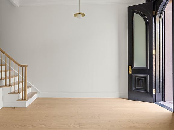 3rd image of 91 Saint James Pl Floor 2