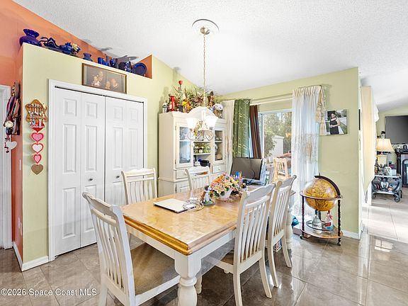 5th image of 1299 Danforth St SW