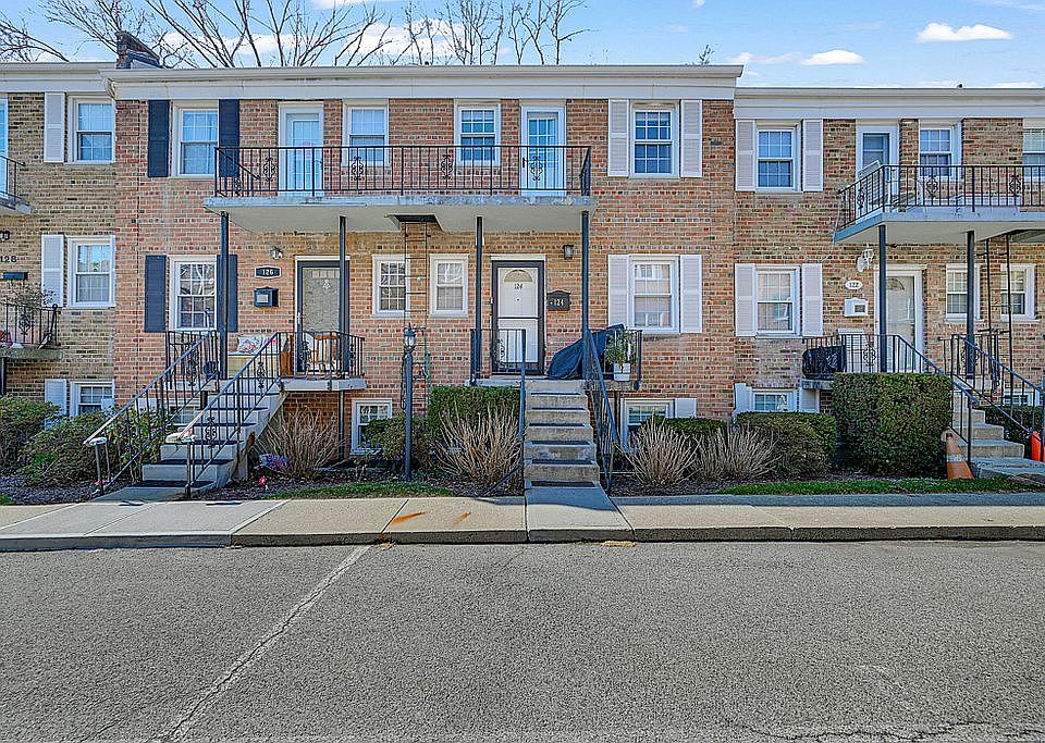 1st image of 124 Texas Ave #34D