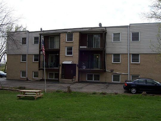 1st image of 3719 Robey Ave