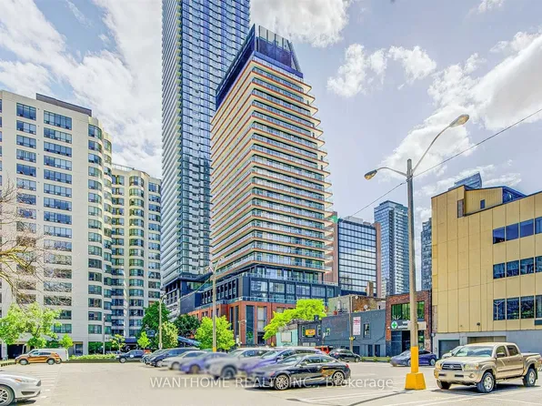 18 Maitland Ter SE #1203, Toronto, ON M4Y 0H2