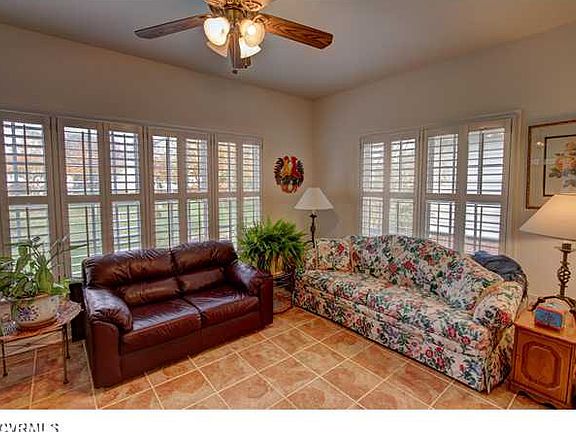 5th image of 5963 Old Greenway Dr