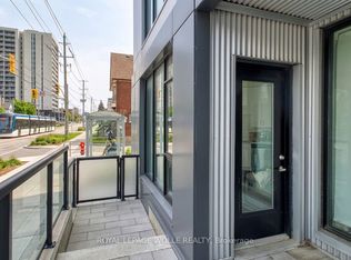 690 King St W #101, Waterloo, ON
