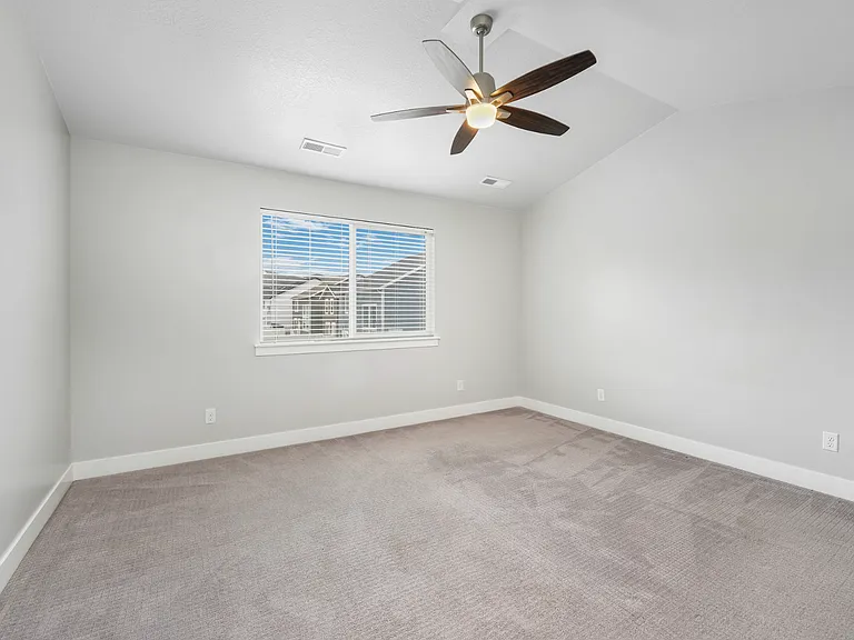 5106 W Haddoc Ln — Photo 9