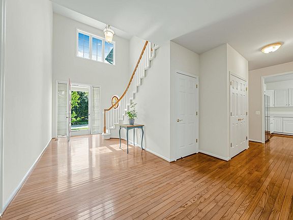 2nd image of 1357 Kentfield Dr