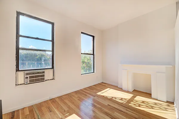 Rented by REAL New York | media 7