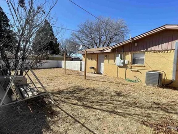 2nd image of 225 Oklahoma Dr