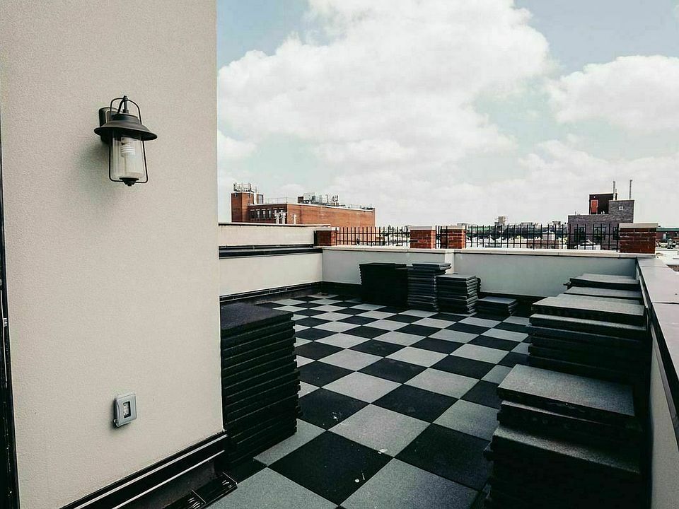 1st image of 305 Stockholm St #4