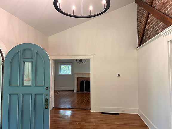 3rd image of 2107 Alta Ave
