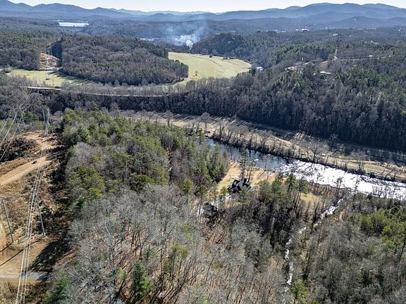 5th image of 25 Toccoa River Frst
