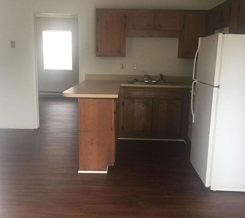 2nd image of 735 S Church St APT A