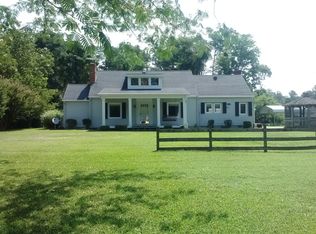 321 Yorkshire Ln, Mattaponi, VA 23110