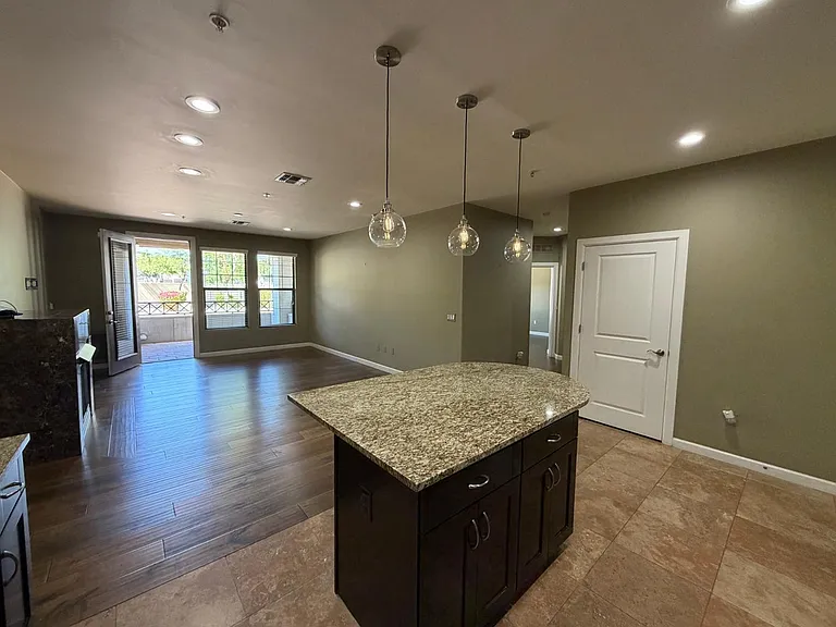7291 N Scottsdale Rd #1001 — Photo 2