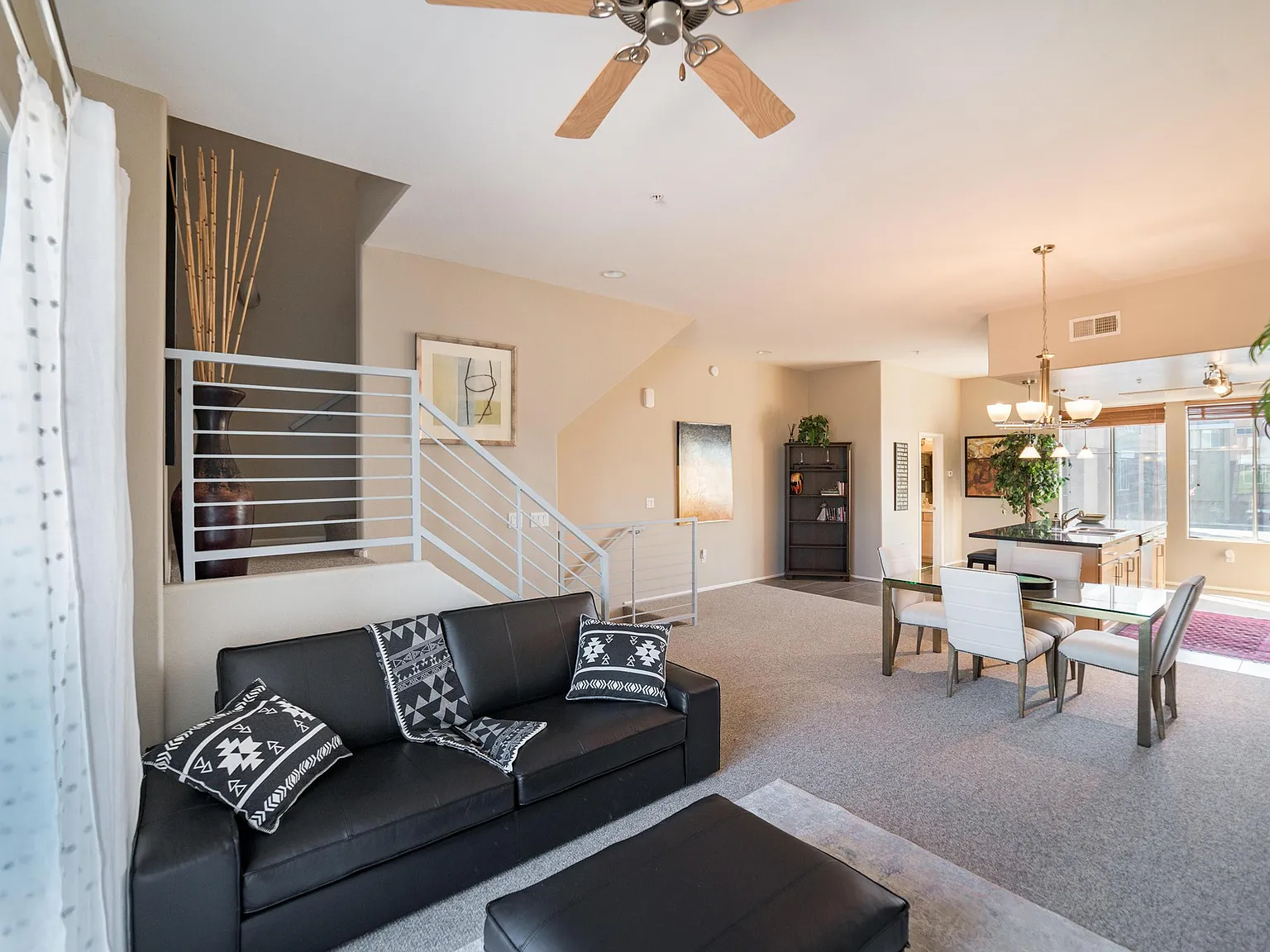 2 bed, 2.5 bath, 1439 sqft, $2,895 — Photo 3