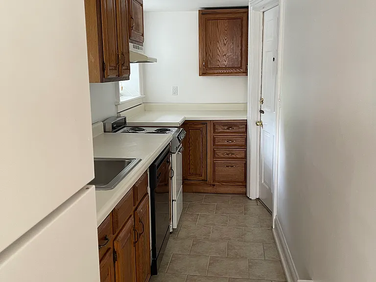 53 Philip St #1 — Photo 3