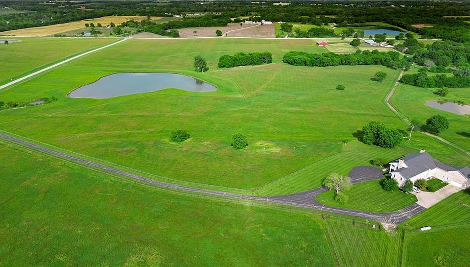 2851 W 223rd St, Bucyrus, KS 66013 MLS 2452916 Zillow