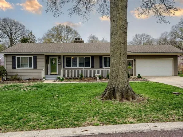 6917 W 65th Ter, Overland Park, KS 66202