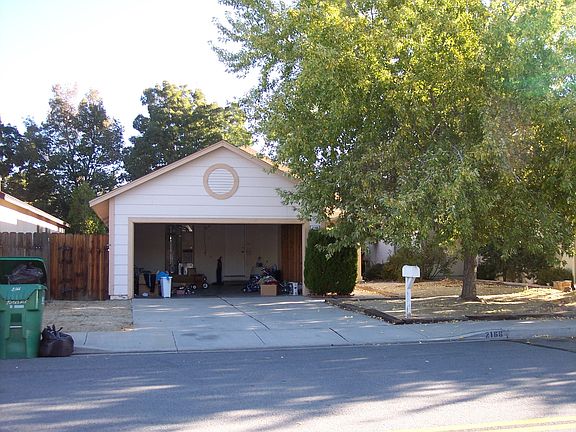 4th image of 2166 Rockdale Dr