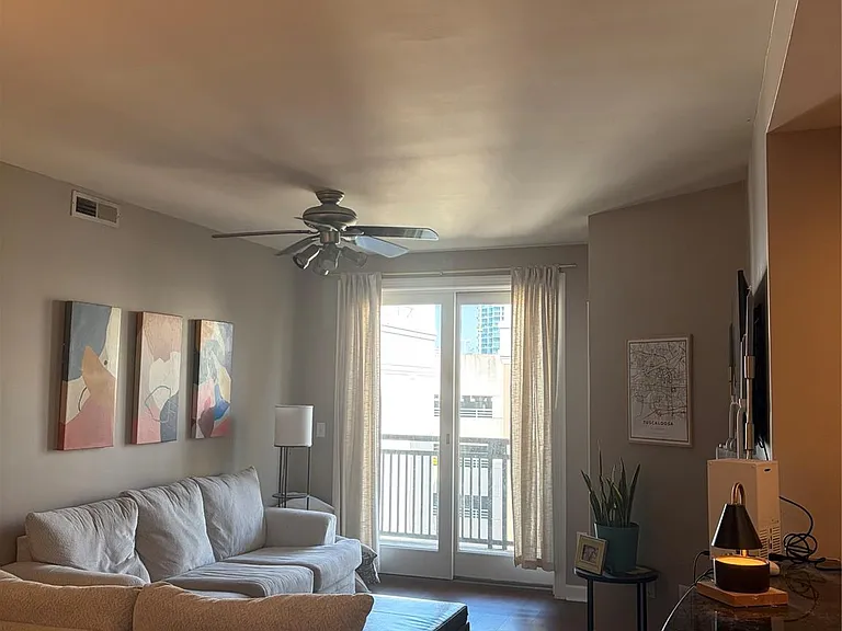718 Trade St #707 — Photo 12