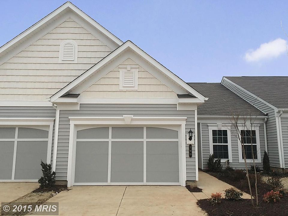1st image of 180 Hyannis Pl