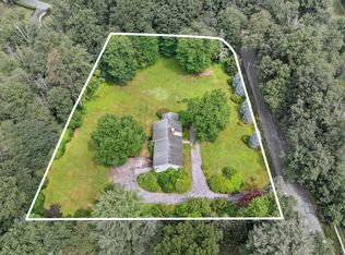 15 Pocconock Trl, New Canaan, CT 06840