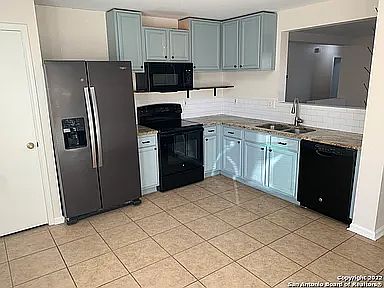 4th image of 10122 Sungate Park