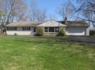 8532 Gull Rd, Richland, MI 49083