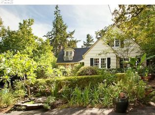 444 Ridgeway Rd, Lake Oswego, OR 97034