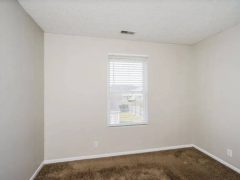 6516 Hunters Creek Blvd — Photo 13