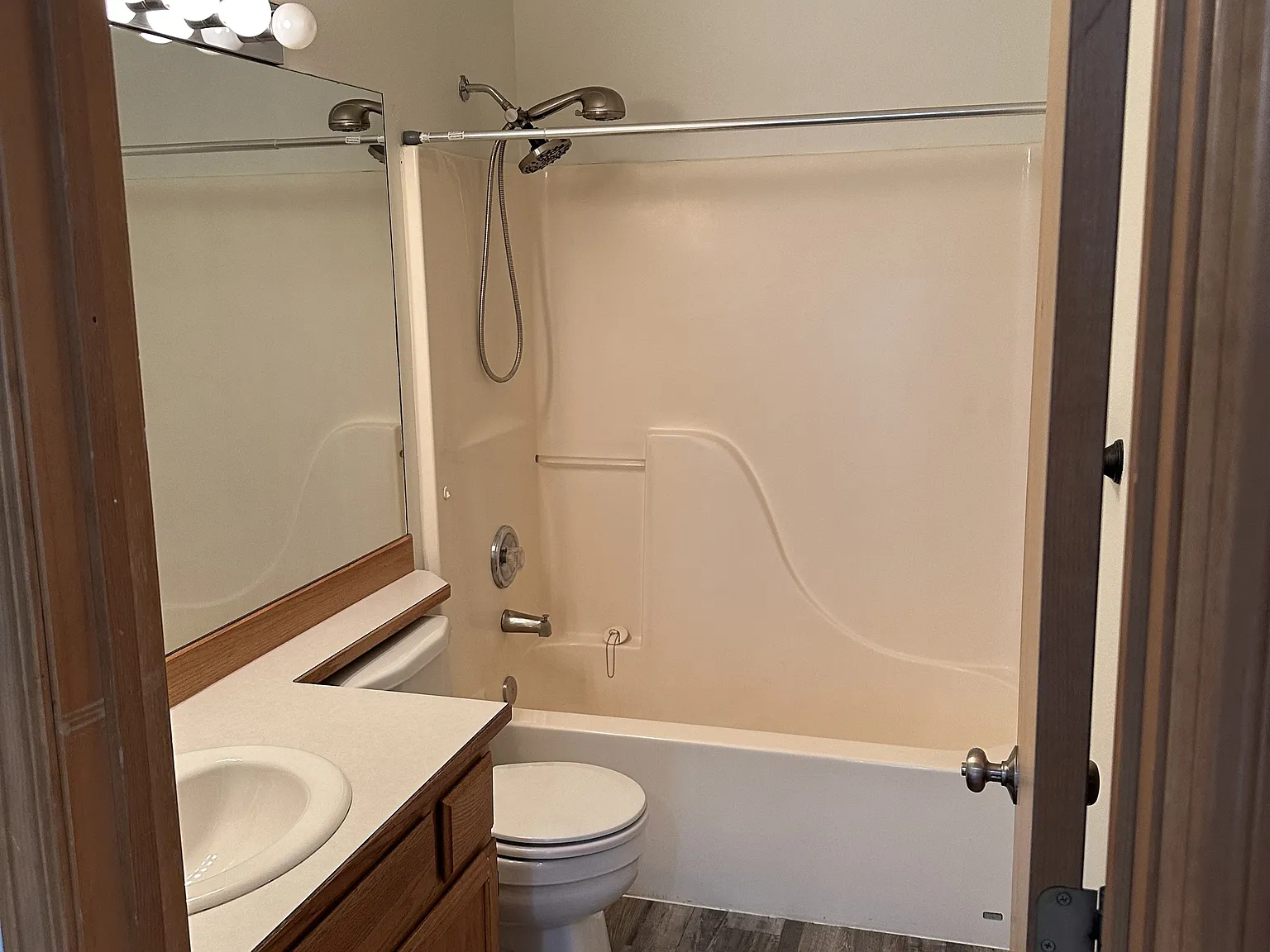 2565 N Stagecoach Dr - 1 — Photo 4