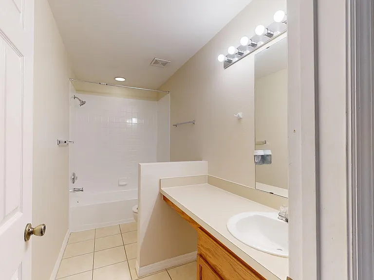 4104 Winding River Way — Photo 10