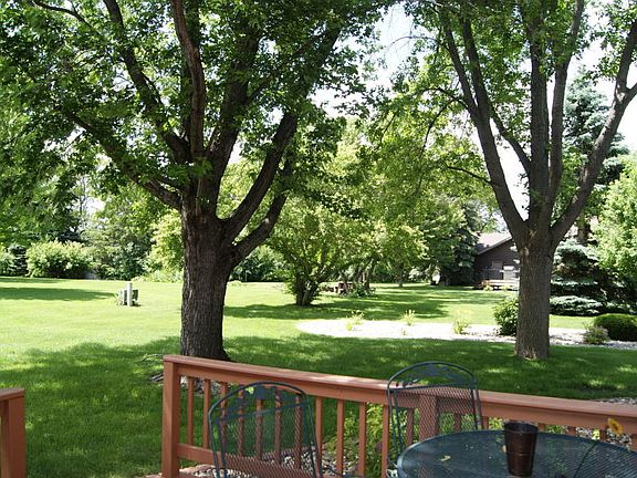2nd image of 216 Summerwood Dr
