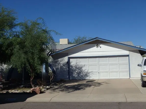 5744 W Saint John Rd, Glendale, AZ 85308